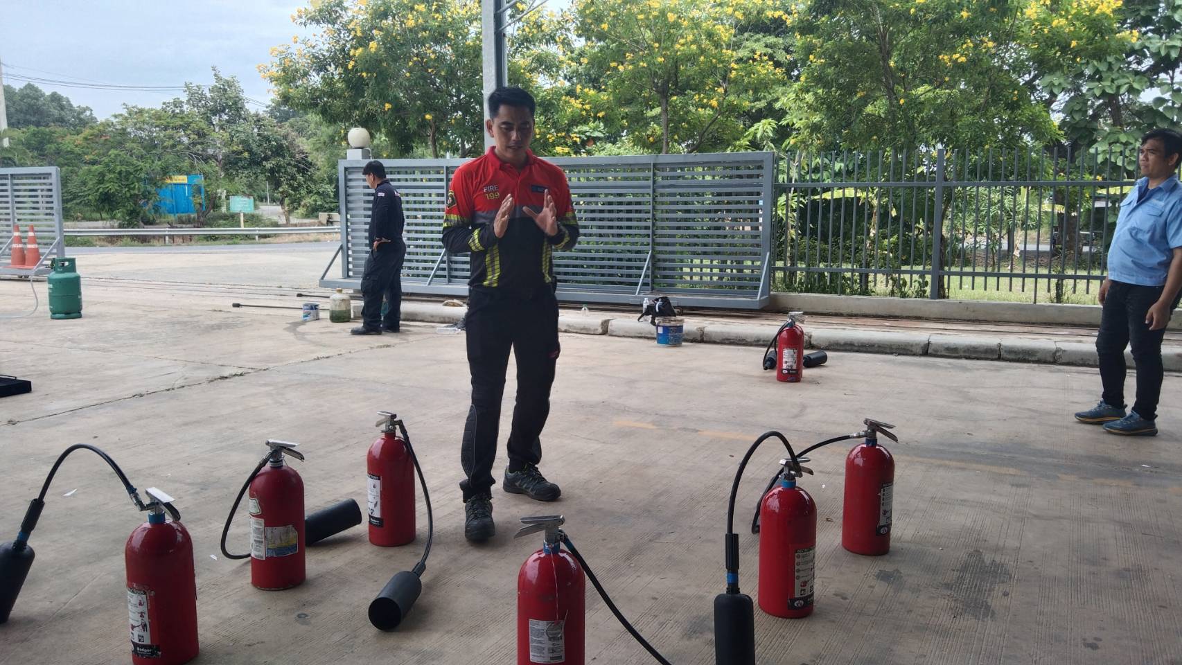 การฝึกใช้ถังดับเพลิง